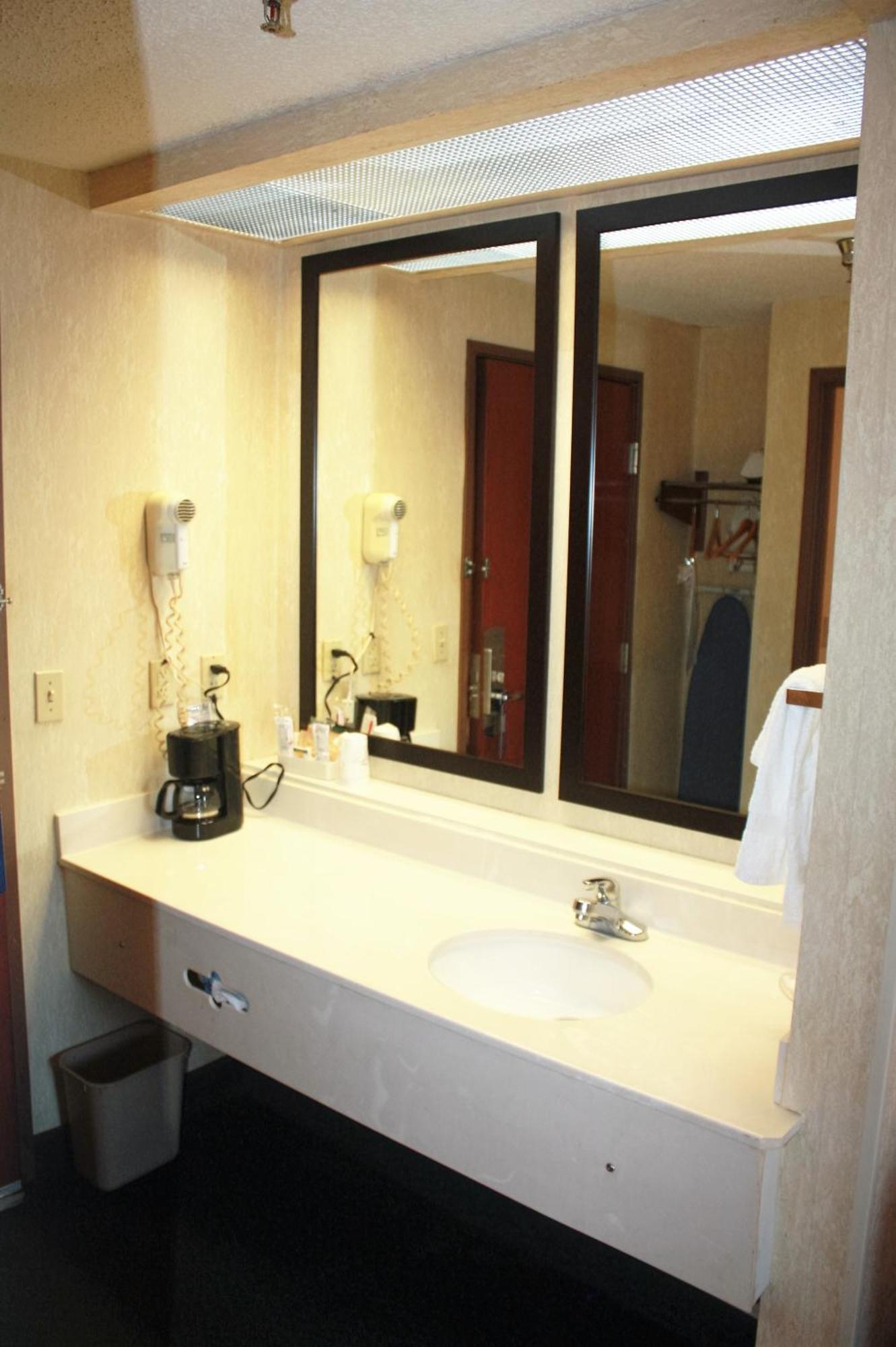 Baymont By Wyndham Jonesboro Hotell Rom bilde